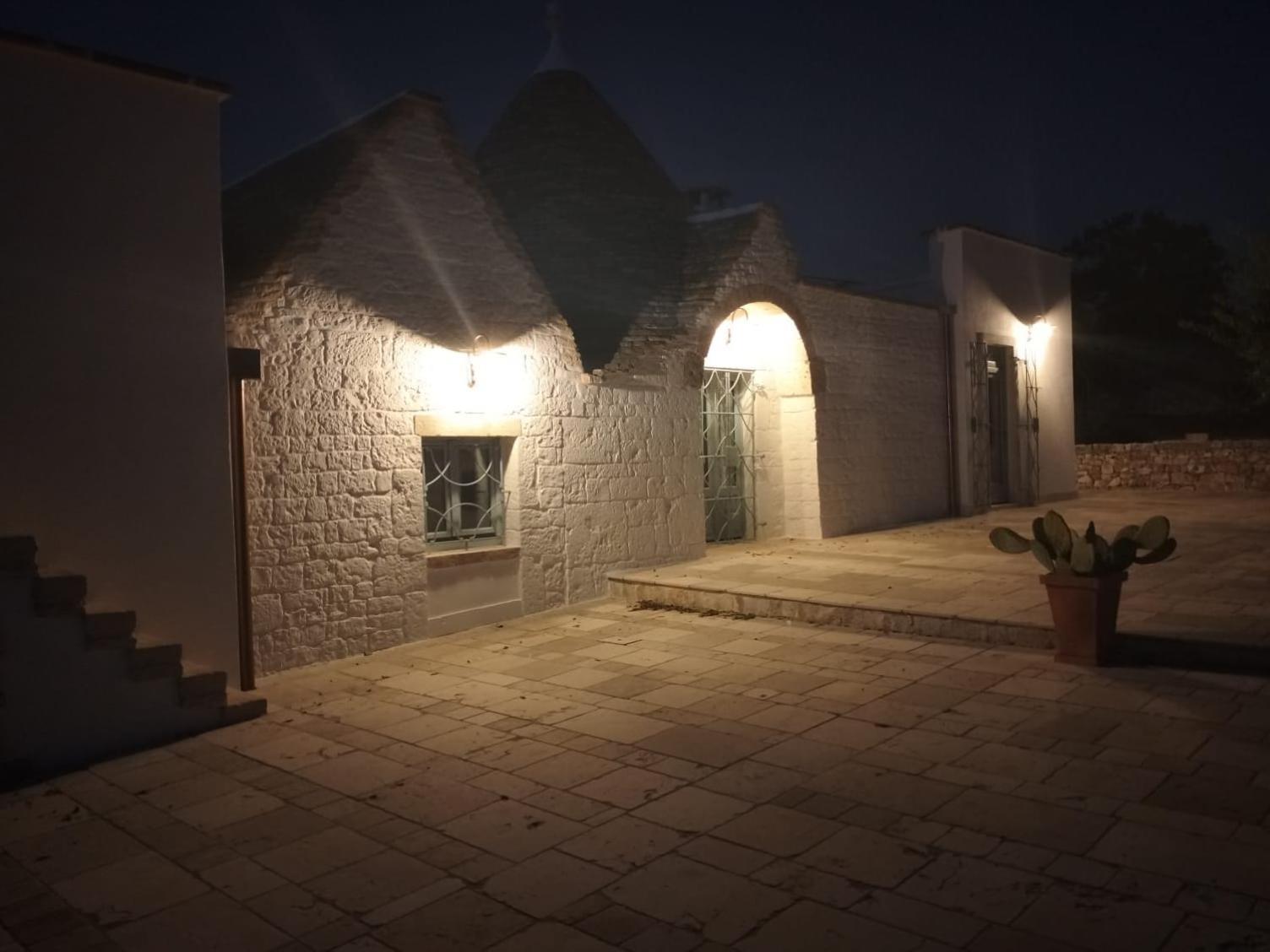 Trullo Dimora Podere Papilio Noci Luaran gambar